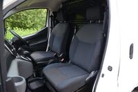 NISSAN E-NV200