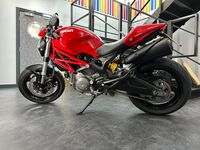 DUCATI MONSTER 696